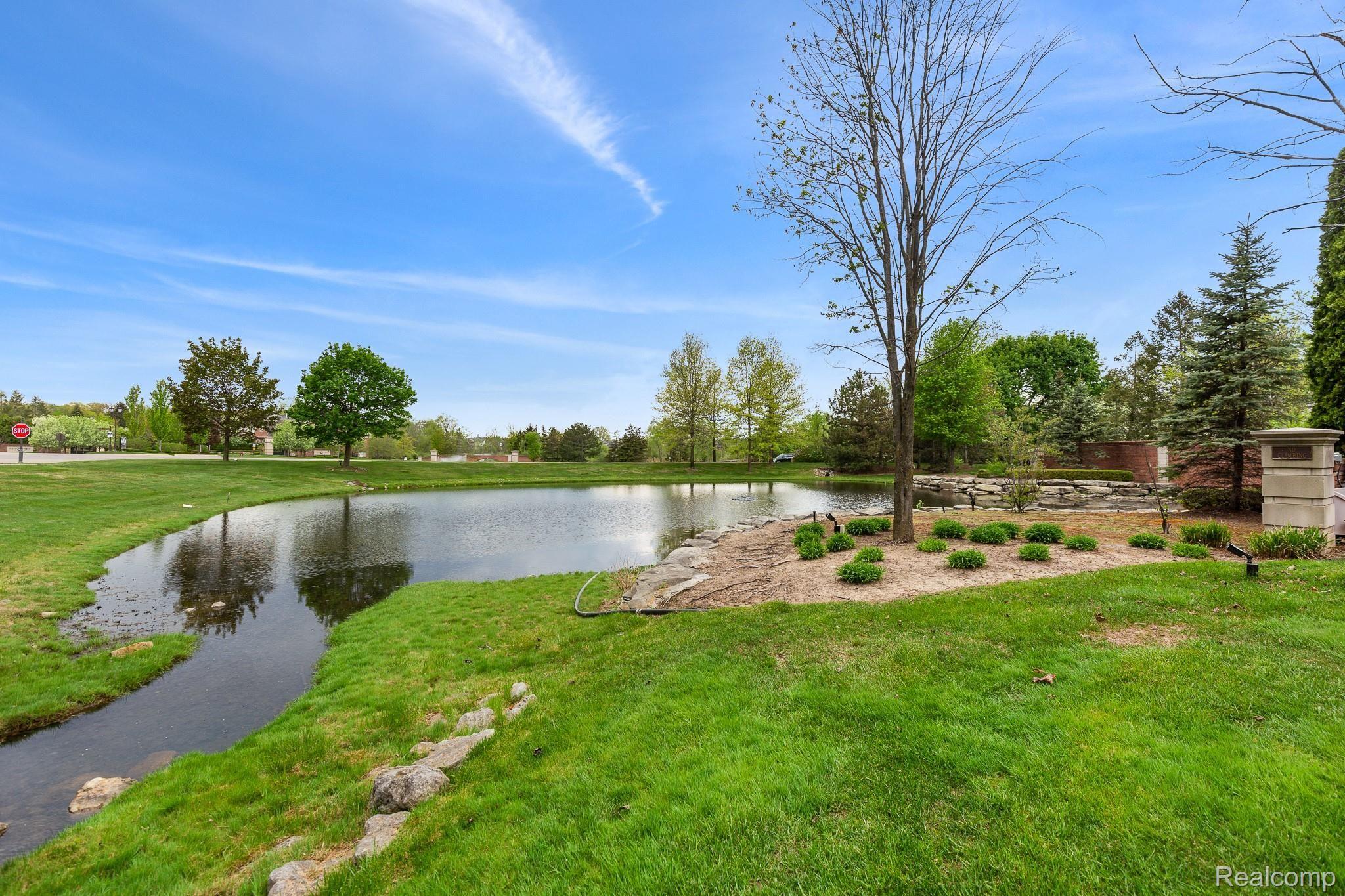 2940 North Addison Circle Rochester, MI 48306 - Photo 77 of 83 IMG_9346.jpg
