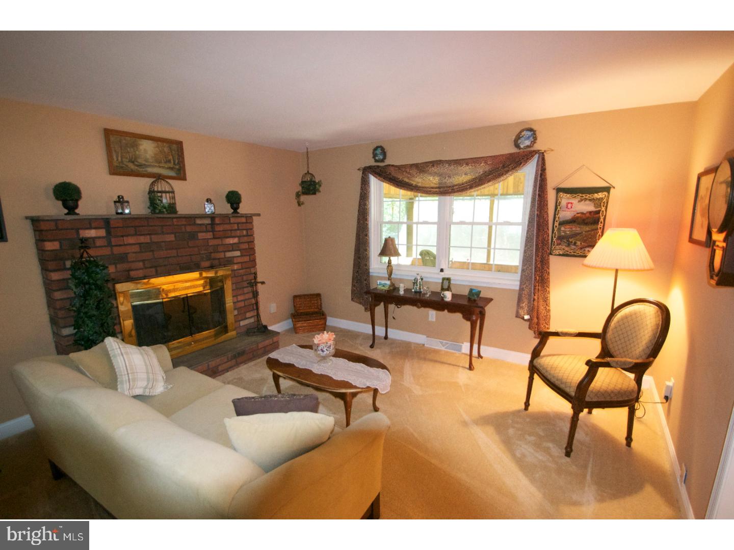 61 Blue Jay Road Chalfont, PA 18914 - Photo 4 of 22 Family Room