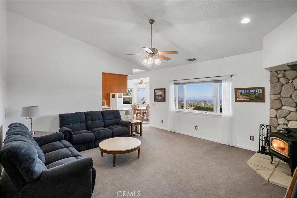 8727 Wintergreen Road Pinon Hills, CA 92372 - Photo 6 of 50