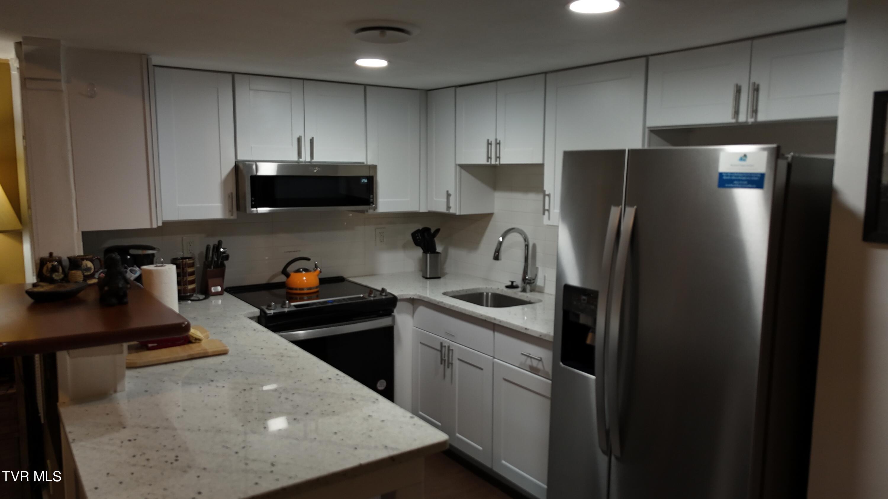 1081 Cove Road, Unit 1033 Sevierville, TN 37876 - Photo 10 of 57 dji_fly_20241120_150948_0929_17322001861