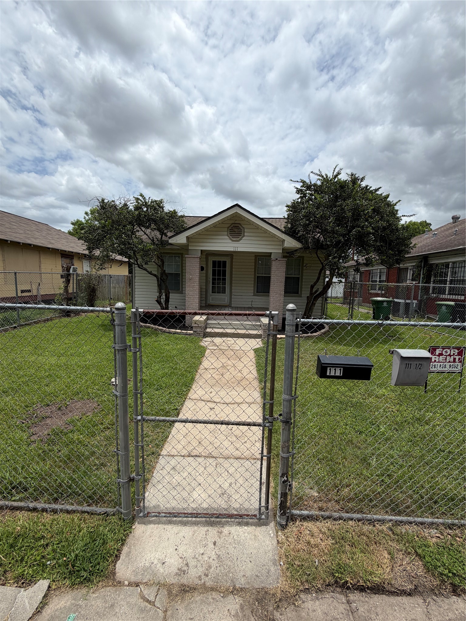 111 Inlane Street Houston, TX 77012 - Photo 2 of 33