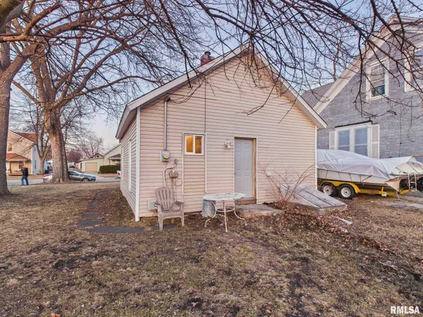 $62,000 | 1121 Pulaski Street, Lincoln, IL 62656