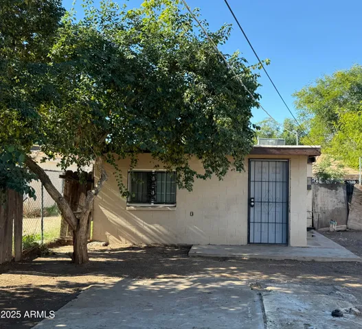 $850 | 6547 North 59th Drive, Glendale, AZ 85301