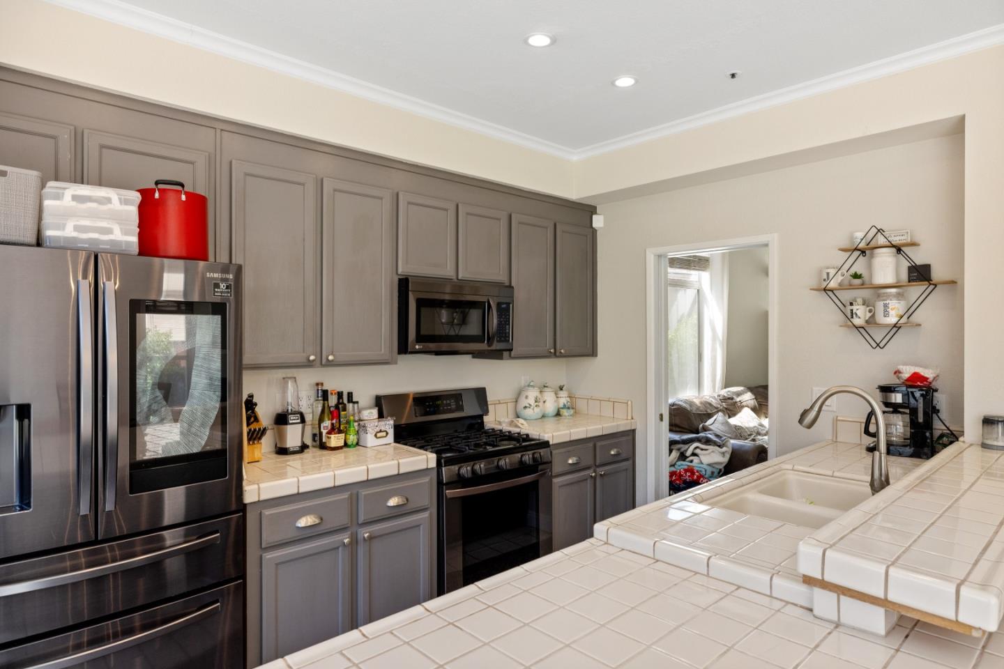 17554 Sugarmill Road Salinas, CA 93908 - Photo 10 of 47