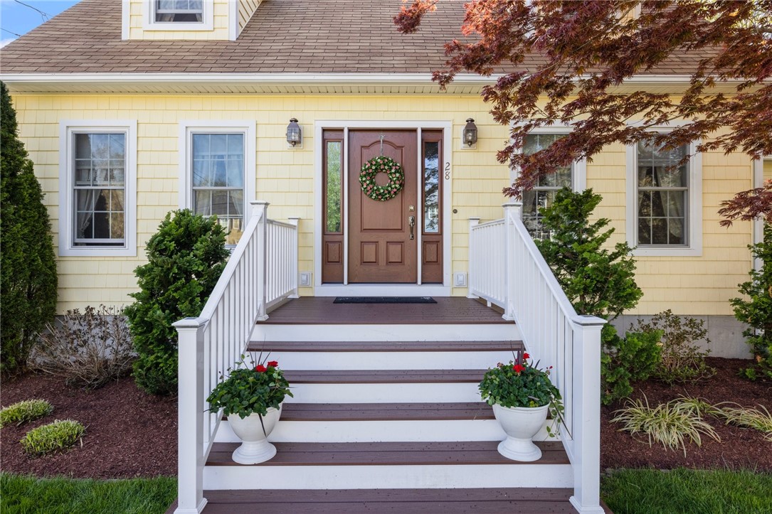 28 Whispering Pines Drive Cranston, RI 02921 - Photo 4 of 46