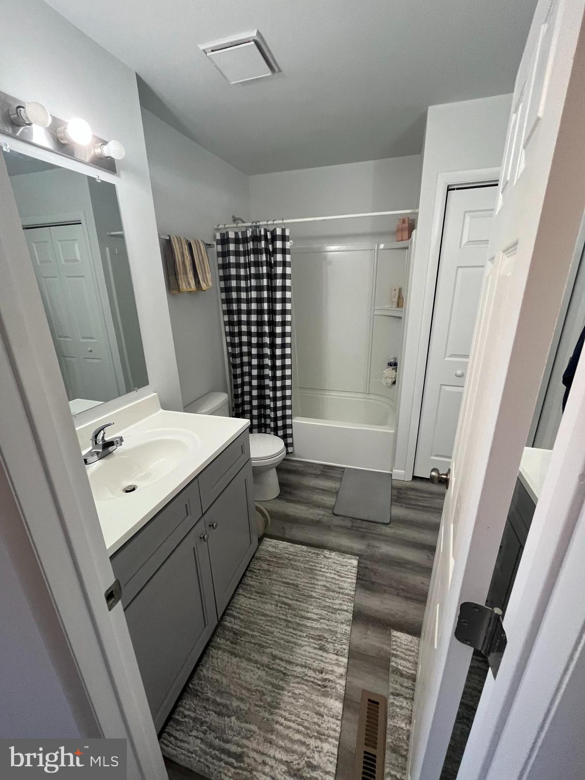 1964 East Oak Road, Unit P2 Vineland, NJ 08361 - Photo 11 of 22 Full Bath