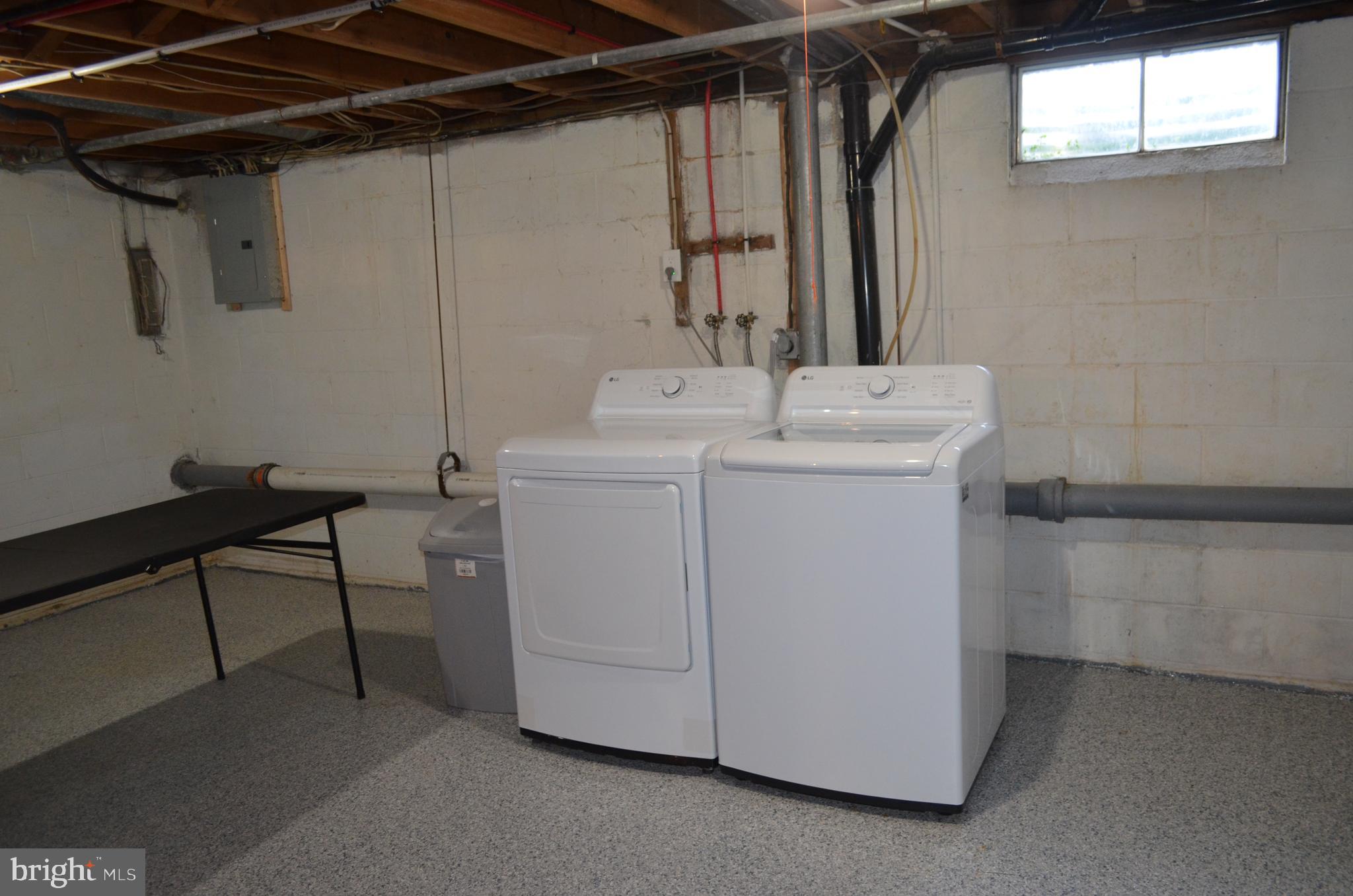 1964 East Oak Road, Unit P2 Vineland, NJ 08361 - Photo 19 of 22 washer / dryer
