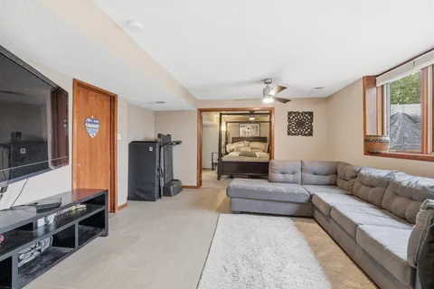 $699,900 | 115 Peninsula Road, Medicine Lake, MN 55441