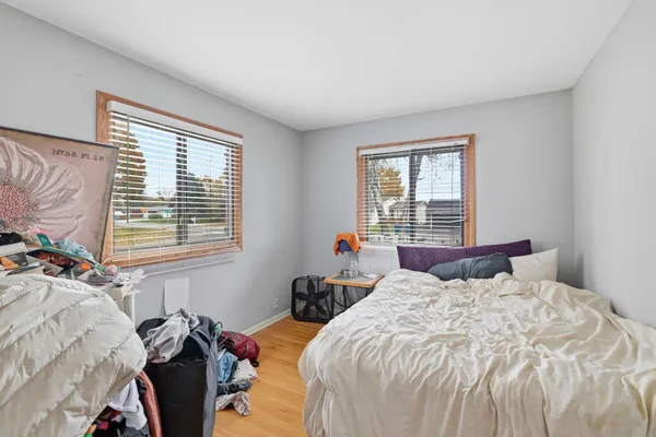 $699,900 | 115 Peninsula Road, Medicine Lake, MN 55441