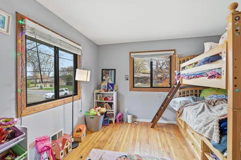 $699,900 | 115 Peninsula Road, Medicine Lake, MN 55441