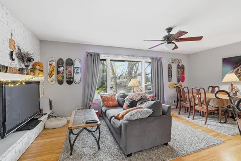 $699,900 | 115 Peninsula Road, Medicine Lake, MN 55441