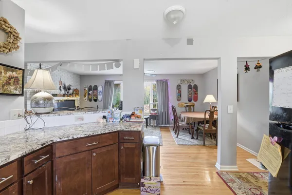 $699,900 | 115 Peninsula Road, Medicine Lake, MN 55441
