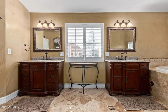 $1,124,999 | 3203 East Ellis Street, Mesa, AZ 85213