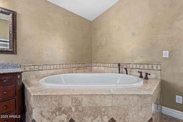 $1,124,999 | 3203 East Ellis Street, Mesa, AZ 85213