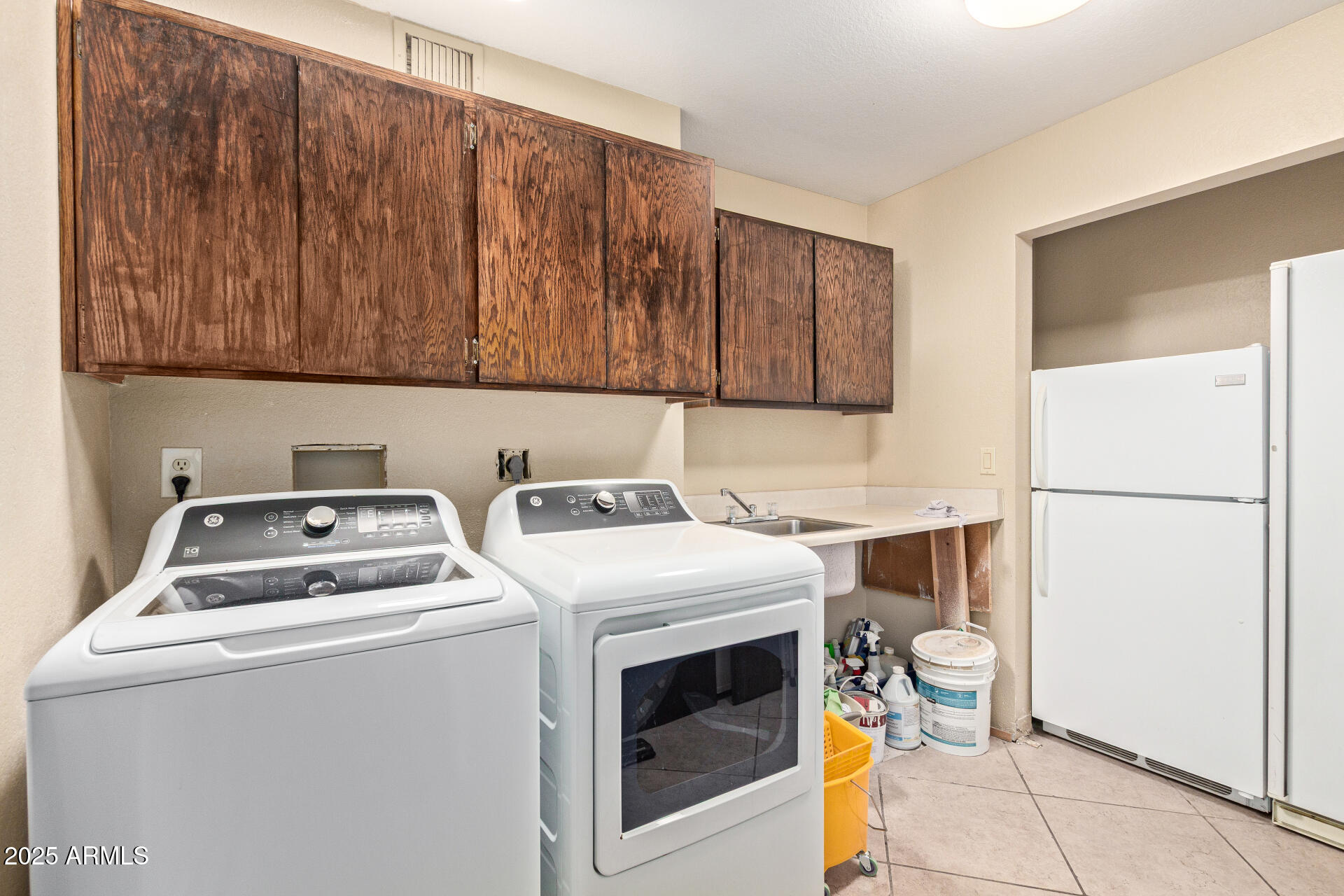 3203 East Ellis Street Mesa, AZ 85213 - Photo 43 of 67 55 - Ellis