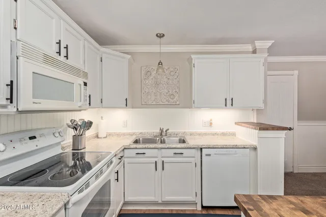 $1,124,999 | 3203 East Ellis Street, Mesa, AZ 85213