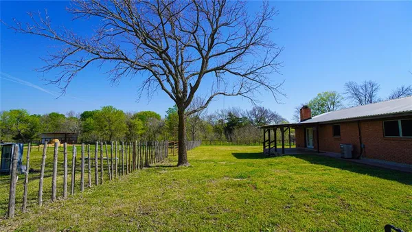 $3,300 | 19761 Highway 34, Terrell, TX 75161