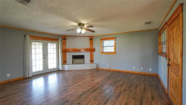 $3,300 | 19761 Highway 34, Terrell, TX 75161