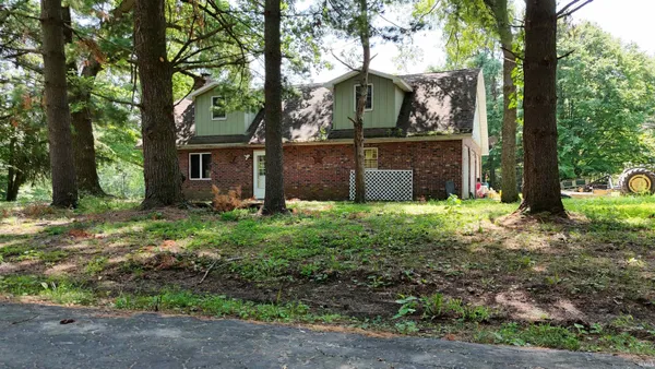 $895,000 | 1895 Outer Lake Road, Princeton, IN 47670