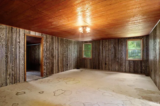 $895,000 | 1895 Outer Lake Road, Princeton, IN 47670