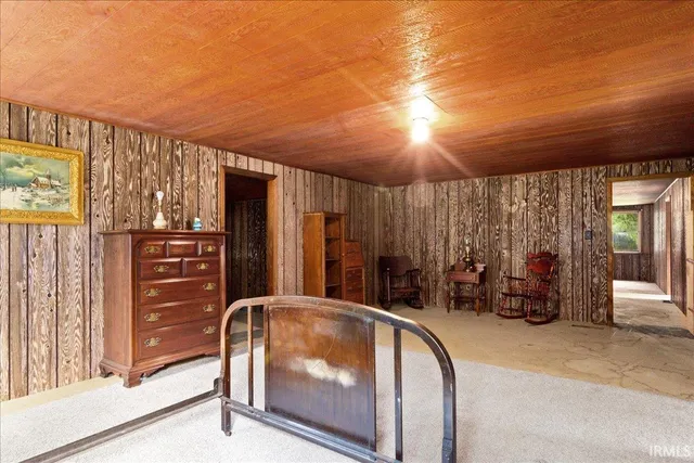 $895,000 | 1895 Outer Lake Road, Princeton, IN 47670