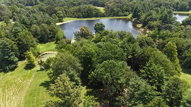 $895,000 | 1895 Outer Lake Road, Princeton, IN 47670