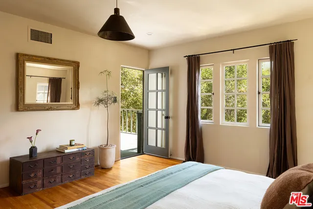 $1,799,000 | 3468 Troy Drive, Los Angeles, CA 90068