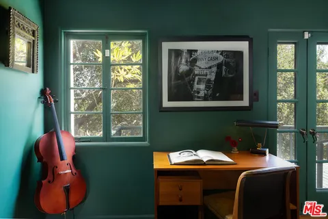 $1,699,000 | 3468 Troy Drive, Los Angeles, CA 90068