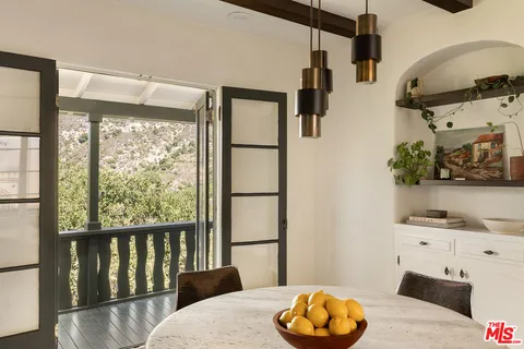 $1,699,000 | 3468 Troy Drive, Los Angeles, CA 90068