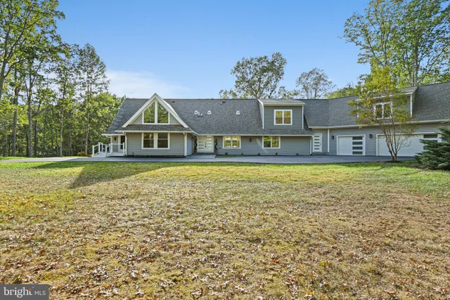 $2,250,000 | 10900 Hunter Station Road, Vienna, VA 22181