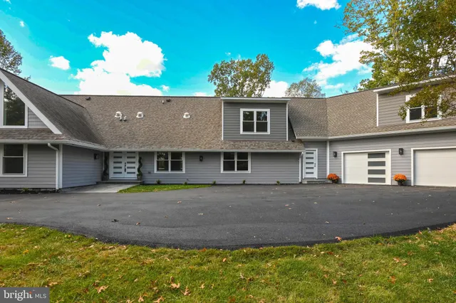 $2,250,000 | 10900 Hunter Station Road, Vienna, VA 22181