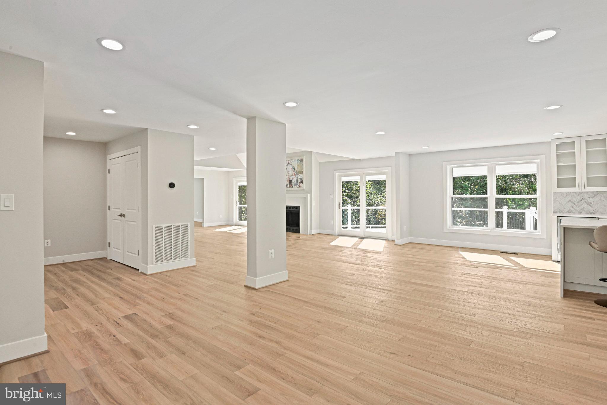 10900 Hunter Station Road Vienna, VA 22181 - Photo 23 of 110