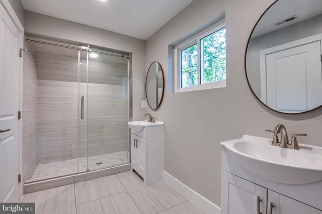 $2,250,000 | 10900 Hunter Station Road, Vienna, VA 22181