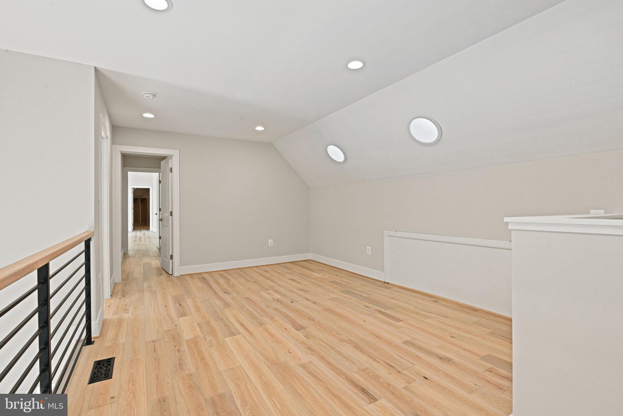 10900 Hunter Station Road Vienna, VA 22181 - Photo 55 of 110