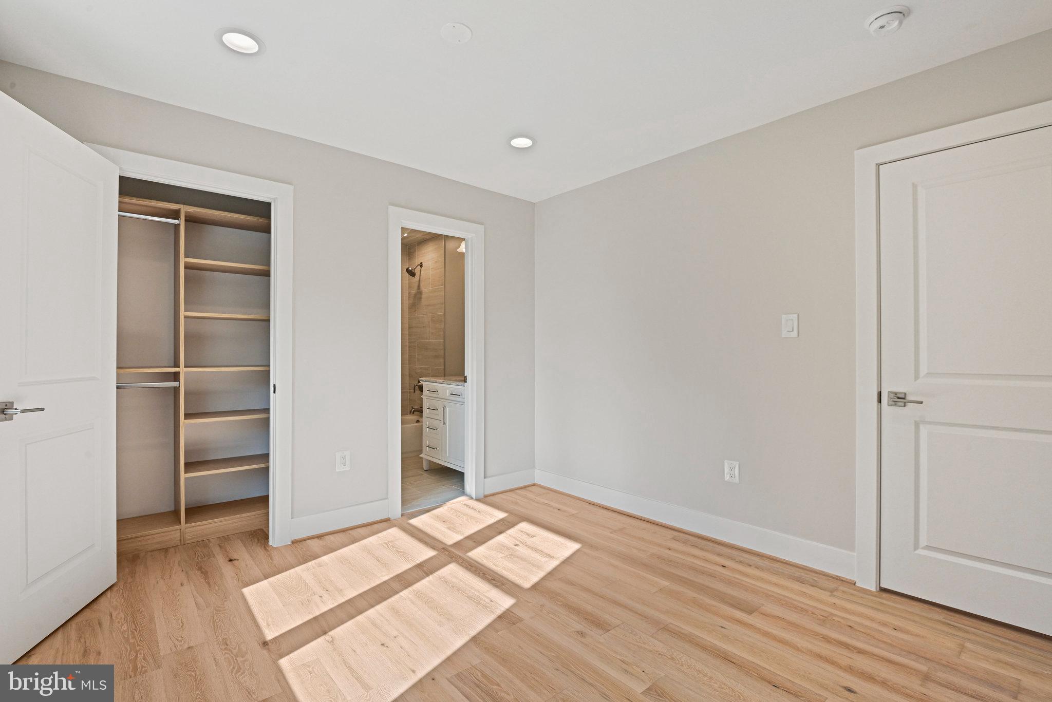 10900 Hunter Station Road Vienna, VA 22181 - Photo 57 of 110