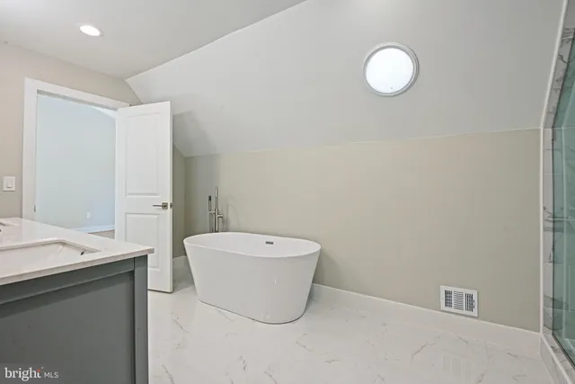 $2,250,000 | 10900 Hunter Station Road, Vienna, VA 22181