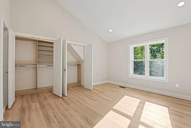 $2,250,000 | 10900 Hunter Station Road, Vienna, VA 22181