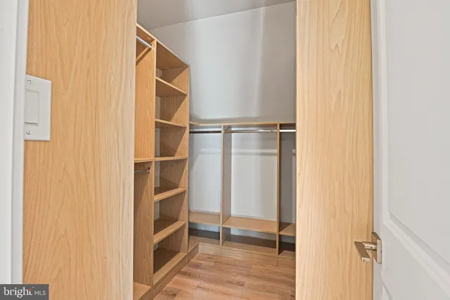 $2,250,000 | 10900 Hunter Station Road, Vienna, VA 22181