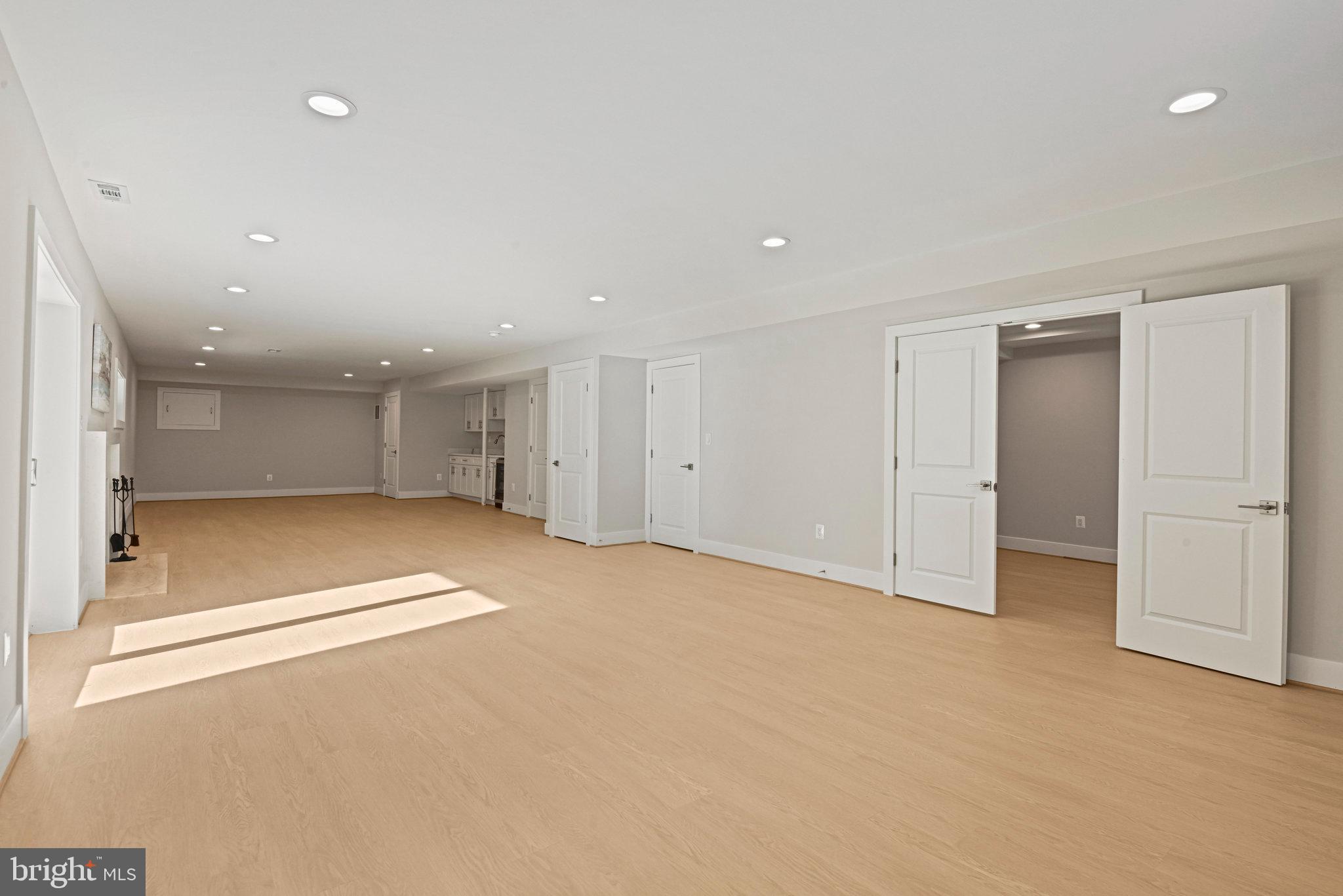 10900 Hunter Station Road Vienna, VA 22181 - Photo 81 of 110