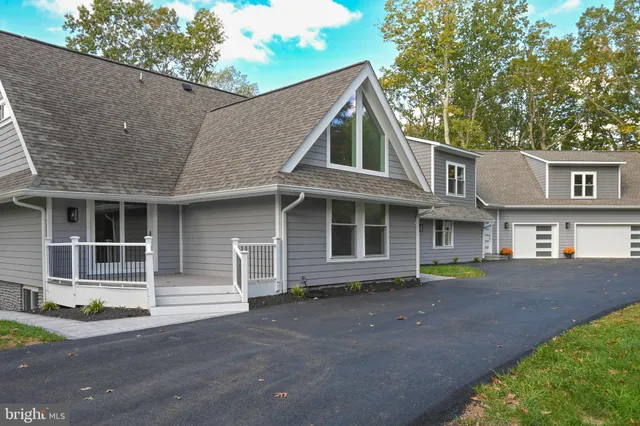 $2,250,000 | 10900 Hunter Station Road, Vienna, VA 22181