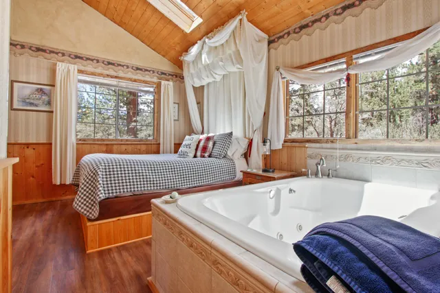 $2,649,900 | 43630 Rainbow Lane, Angelus Oaks, CA 92305