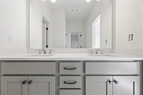 $1,100,000 | 212 Suwanee Avenue Northeast, Suwanee, GA 30024