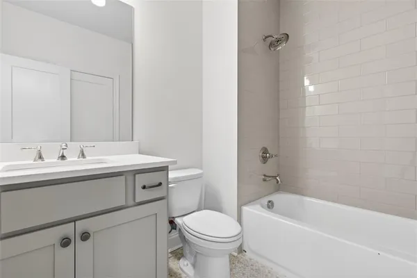 $1,100,000 | 212 Suwanee Avenue Northeast, Suwanee, GA 30024