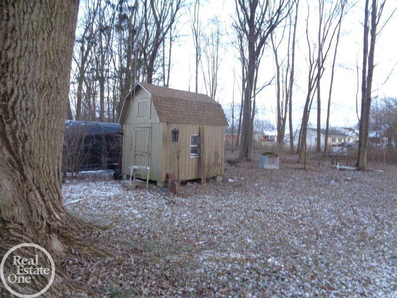 9565 Short Cut Road Fair Haven, MI 48023 - Photo 29 of 30 Rear Shed
