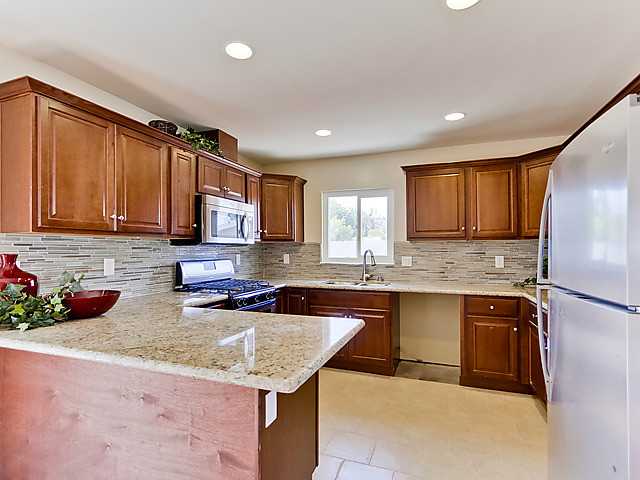 647 Kempton Street Spring Valley, CA 91977 - Photo 5 of 13 Gallery Image 5