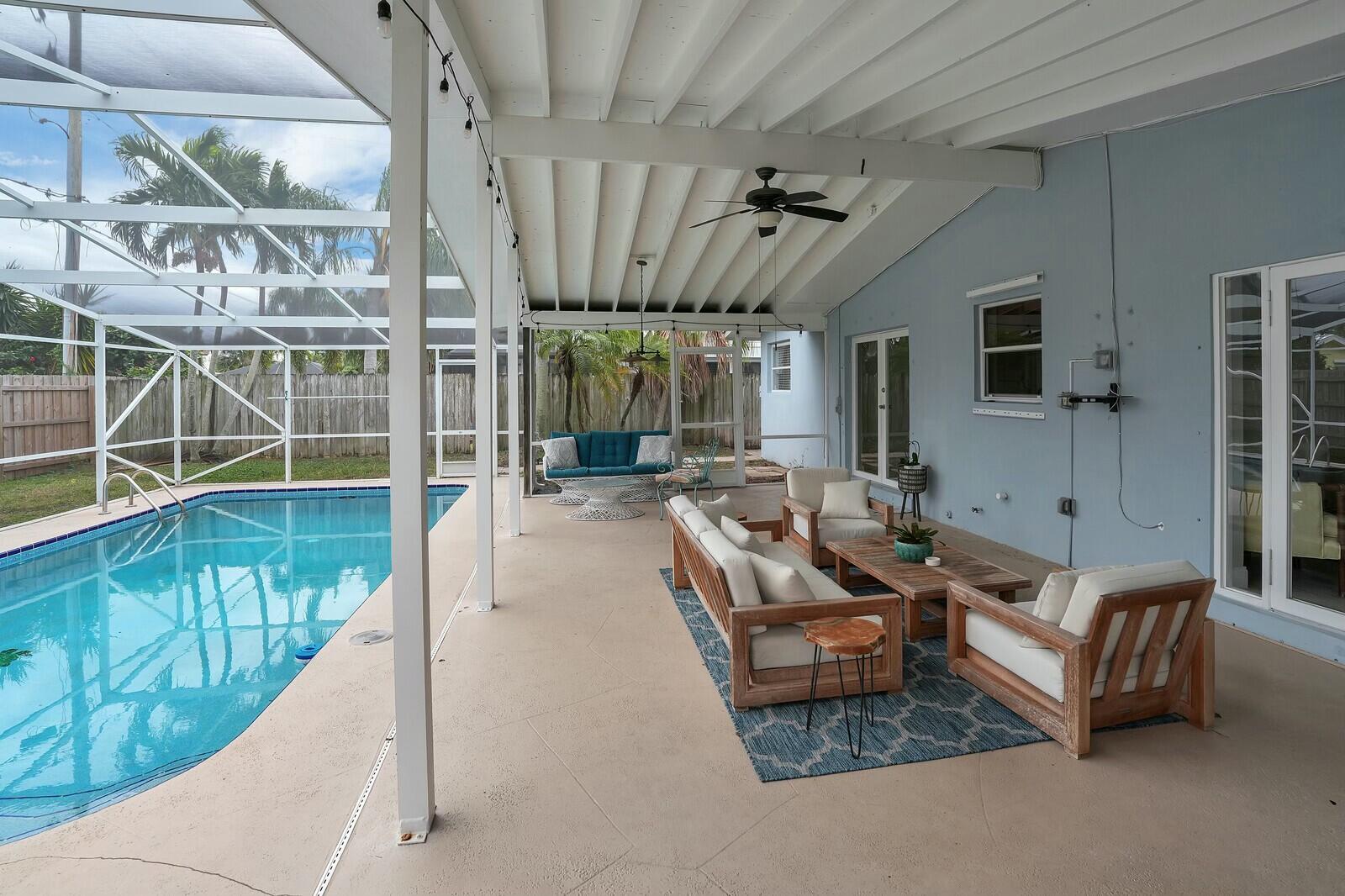 538 Riverside Drive Palm Beach Gardens, FL 33410 - Photo 28 of 42 Covered Patio