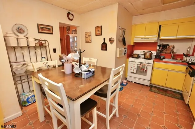 $649,900 | 214 Ashland Avenue, Bloomfield, NJ 07003