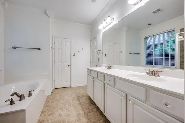 $554,800 | 1320 Golf Club Drive, Lantana, TX 76226