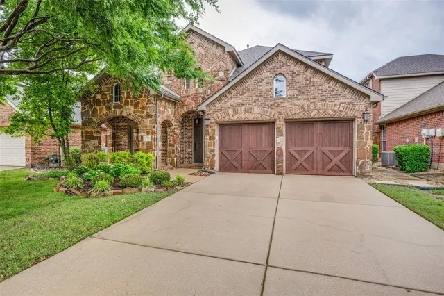 $554,800 | 1320 Golf Club Drive, Lantana, TX 76226