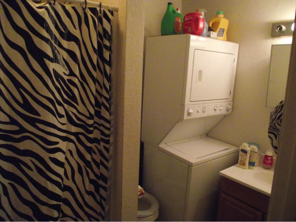 6101 Orebank Road, Unit 4 Kingsport, TN 37664 - Photo 9 of 19 Apt 2 Bath upstairs